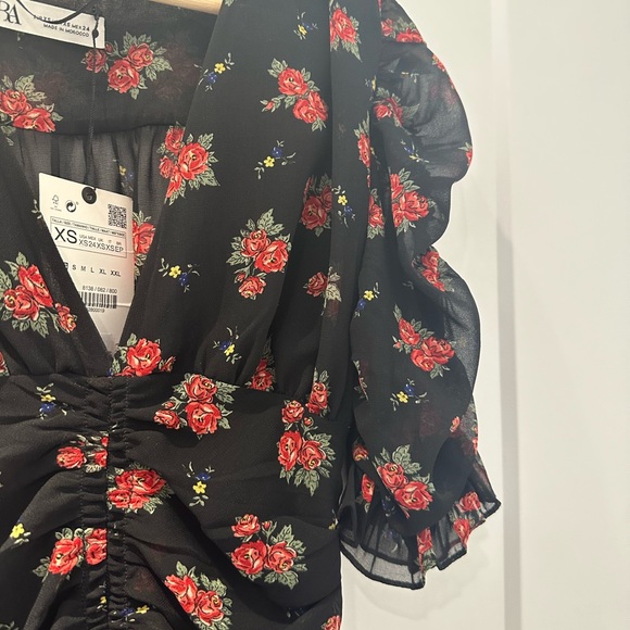 Xs Zara Sheer Floral dress - Picture 3 of 8